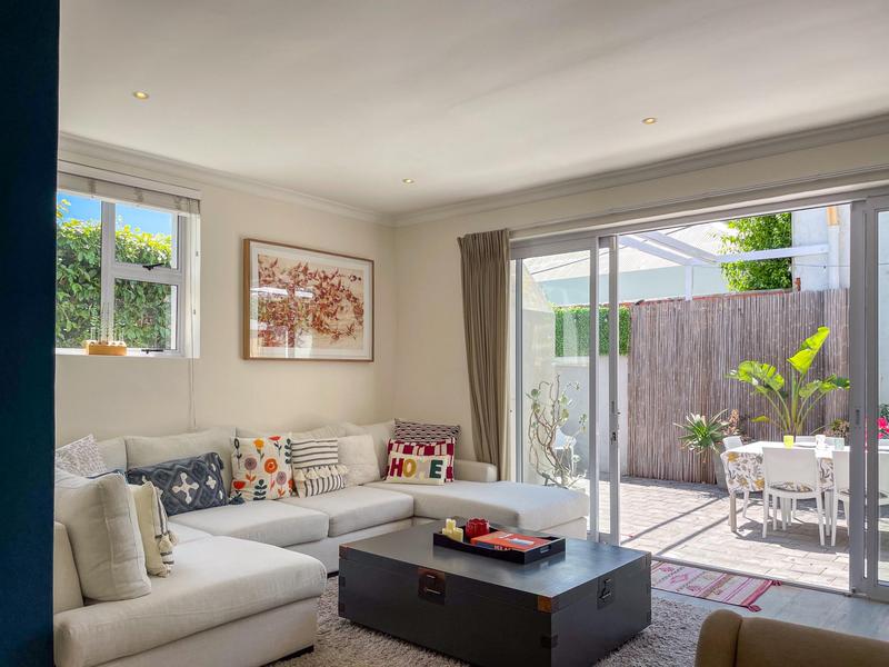 4 Bedroom Property for Sale in Sea Point Western Cape